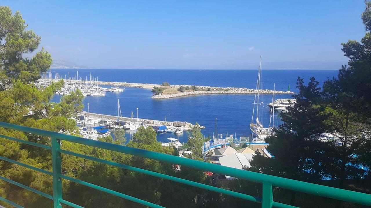 Old Captain'S Apartments - In A Pine Wood By The Sea And Tennis Courts 스플리트 외부 사진