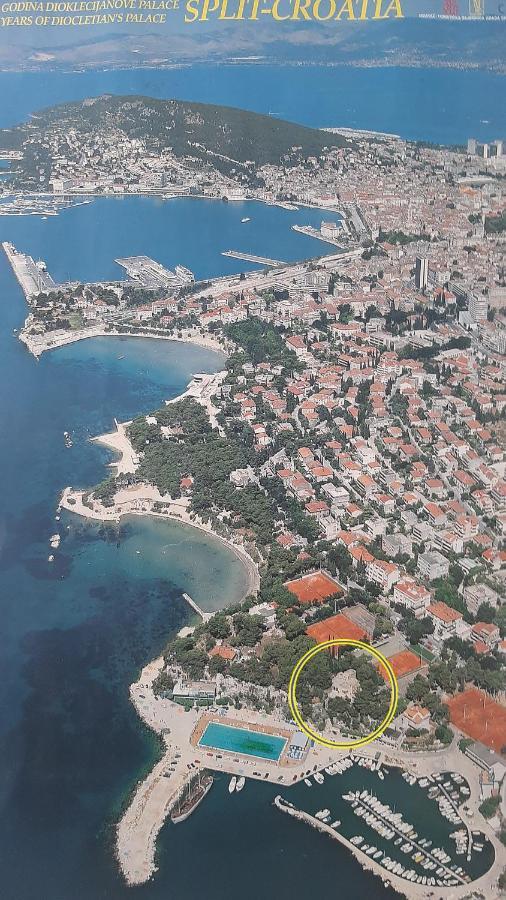 Old Captain'S Apartments - In A Pine Wood By The Sea And Tennis Courts 스플리트 외부 사진