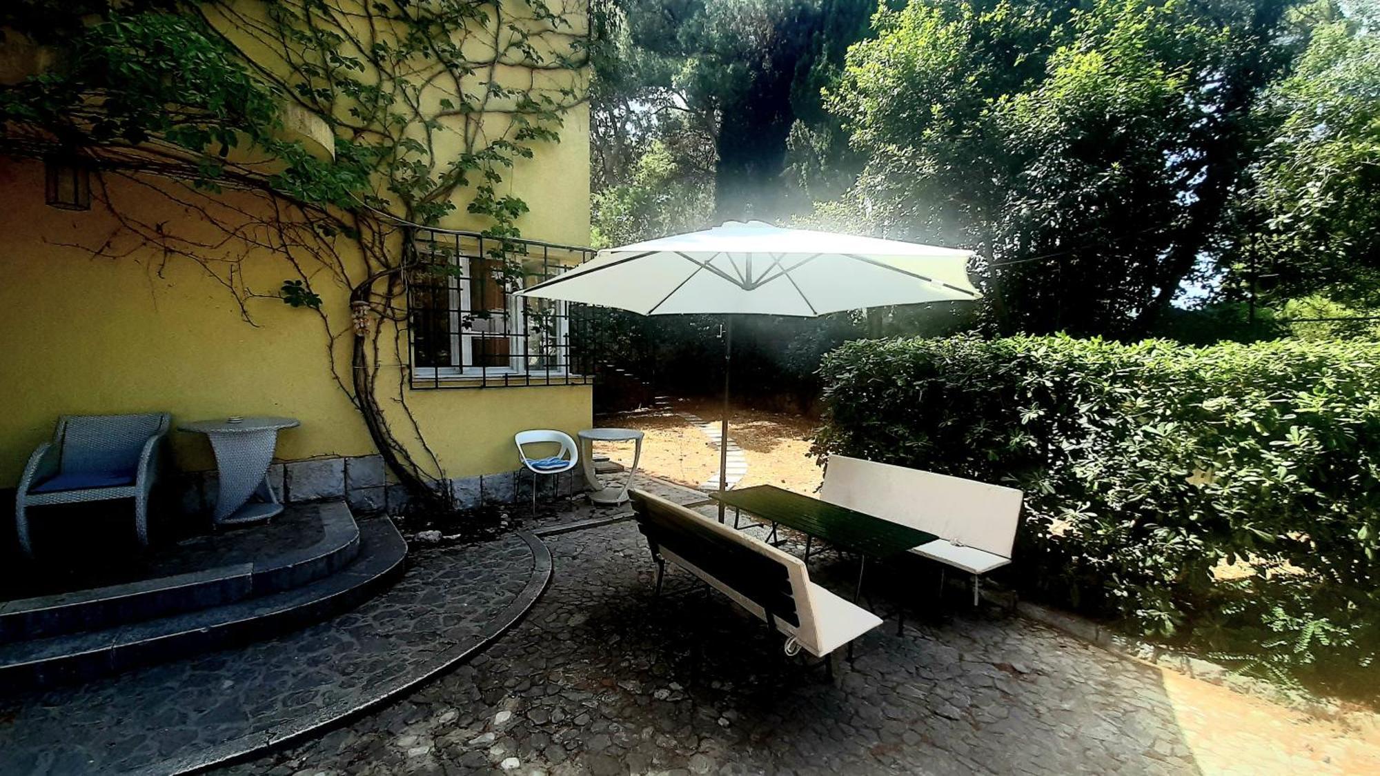 Old Captain'S Apartments - In A Pine Wood By The Sea And Tennis Courts 스플리트 객실 사진